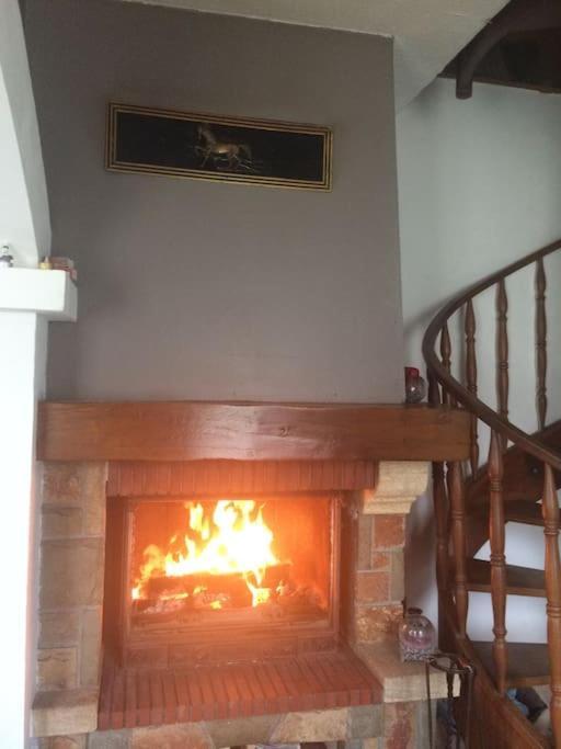 Gite Le Faucon Thilay Exterior foto